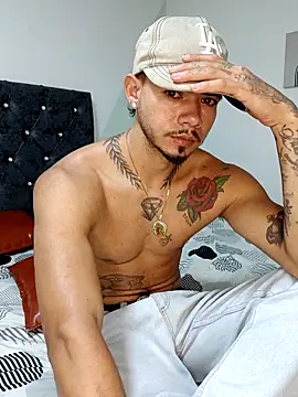 Niick01  online show from 10-29-25, 03:38