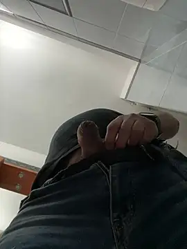 fuocovivo4 online show from 02-08-25, 02:38