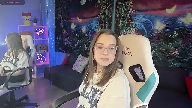 kaisajenner online show from 02-03-25, 10:32