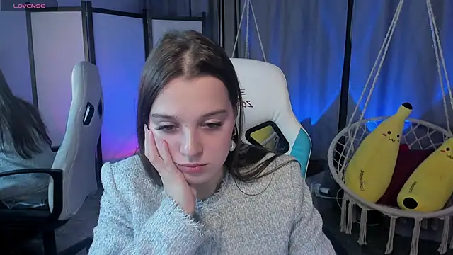 kaisajenner online show from 11-28-25, 09:15