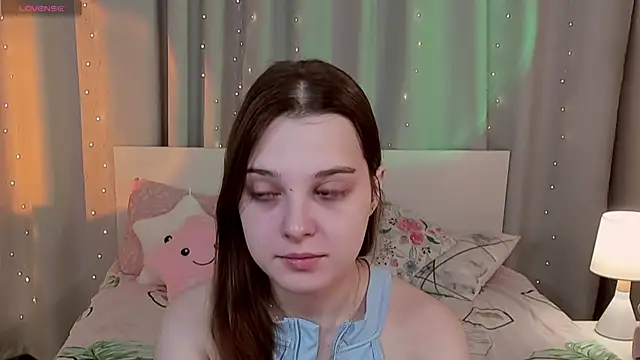 kaisajenner online show from 10-18-25, 09:39