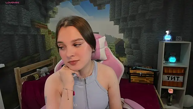 kaisajenner online show from 04-09-26, 11:05