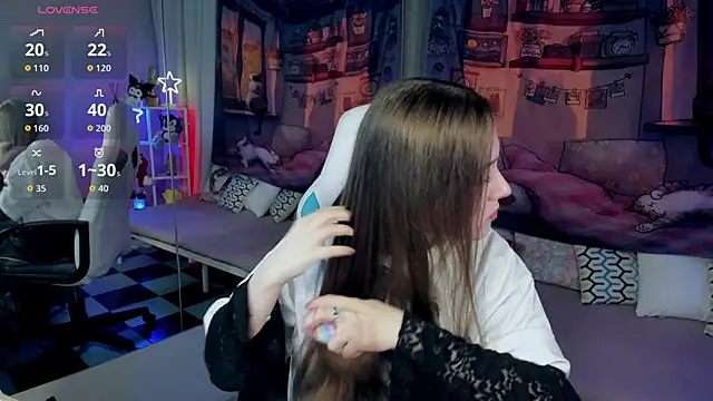 kaisajenner online show from 12-20-25, 05:49