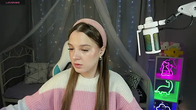 kaisajenner online show from 02-04-26, 12:11