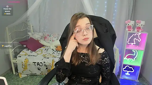 kaisajenner online show from 03-18-25, 10:48