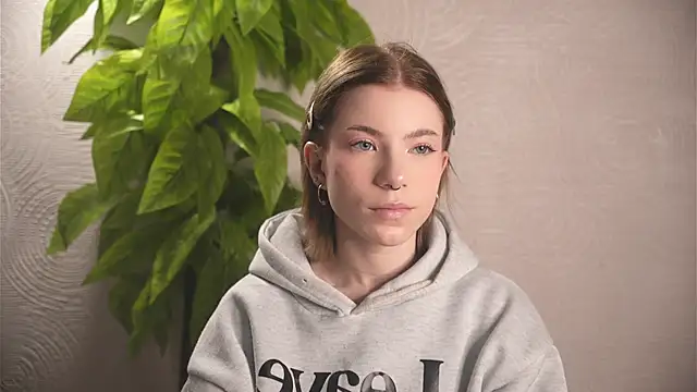 Snapshot of FeliceDendy chatting on 02-02-25, 03:54 FeliceDendy online show from 02-02-25, 03:54