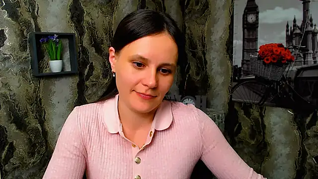 ValeriaHeart  online show from 03-03-25, 06:35