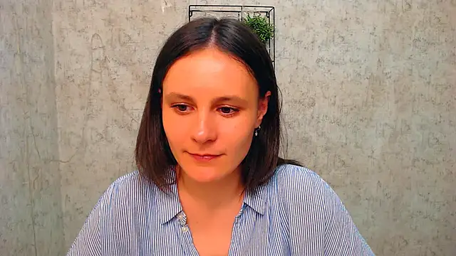 ValeriaHeart  online show from 02-21-25, 03:43