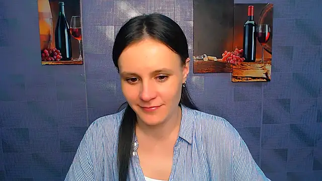 ValeriaHeart  online show from 03-07-25, 04:44