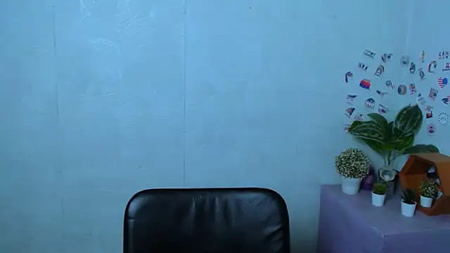 ValeriaHeart  online show from 03-01-26, 04:12