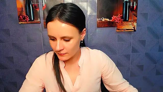 ValeriaHeart  online show from 02-19-25, 02:44