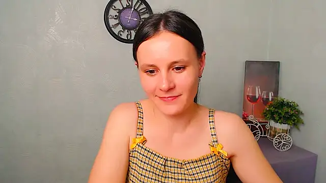 ValeriaHeart  online show from 02-18-25, 05:20