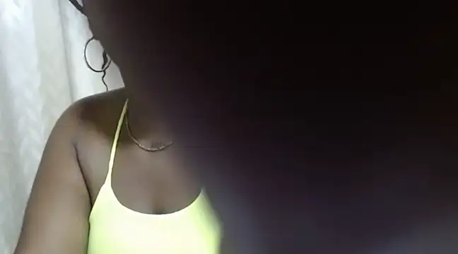 Snapshot of CanelaFierce chatting on 01-31-25, 08:12 CanelaFierce online show from 01-31-25, 08:12