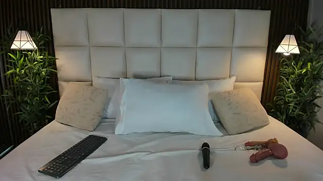 Snapshot of DashaQuinn chatting on 10-17-25, 11:34 DashaQuinn online show from 10-17-25, 11:34