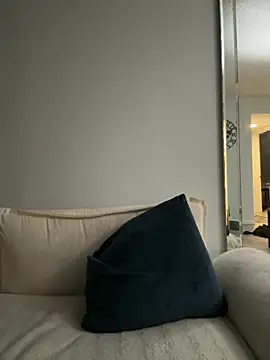 Snapshot of Liyah_19 chatting on 01-12-26, 11:20 Liyah 19 online show from 01-12-26, 11:20