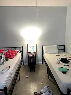 Snapshot of Liyah_19 chatting on 11-29-25, 10:21 Liyah 19 online show from 11-29-25, 10:21