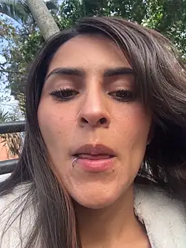 Sofiadelacruz online show from 05-05-26, 10:24