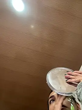 Sofiadelacruz online show from 07-12-26, 01:56
