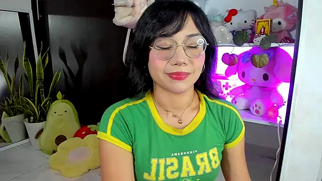 PrincessOlivee online show from 10-30-25, 02:54