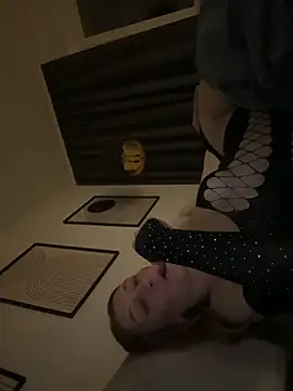 chaanntyy online show from 10-20-25, 08:31