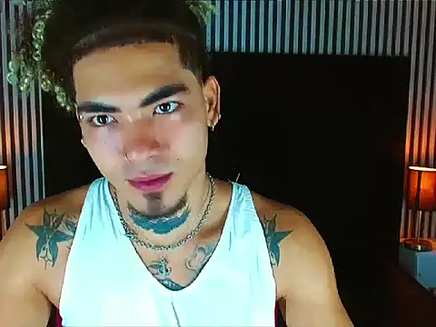 Snapshot of LihanJor_23 chatting on 10-11-25, 01:12 LihanJor 23 online show from 10-11-25, 01:12