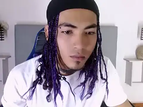 Snapshot of LihanJor_23 chatting on 03-08-25, 04:01 LihanJor 23 online show from 03-08-25, 04:01