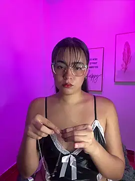 Snapshot of megan_cl chatting on 02-18-25, 12:26 megan cl online show from 02-18-25, 12:26