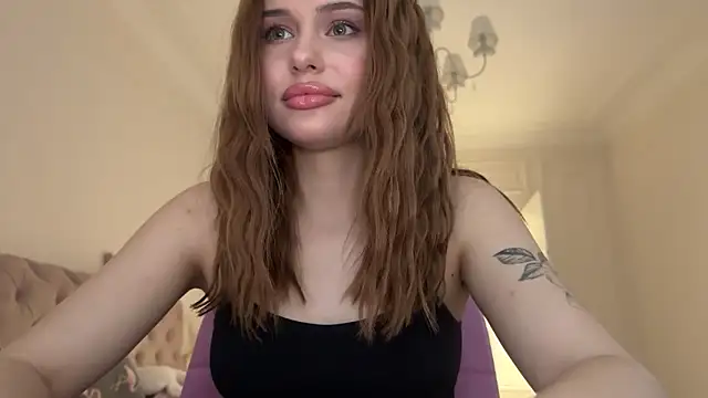 Snapshot of Kisskeyy chatting on 03-03-25, 03:11 Kisskeyy online show from 03-03-25, 03:11