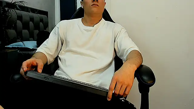 roan birkin online show from 10-30-25, 07:22