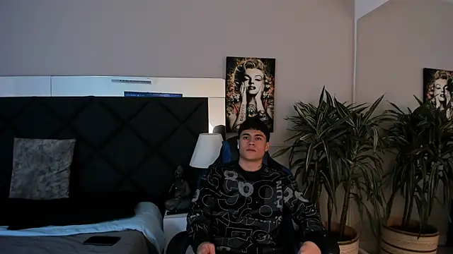 roan birkin online show from 04-04-26, 07:42