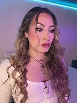 Lally Valencia   online show from 11-20-25, 07:42