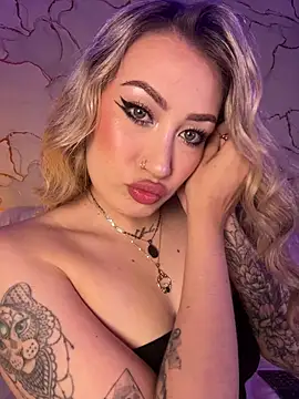 Lally Valencia   online show from 02-04-26, 09:59