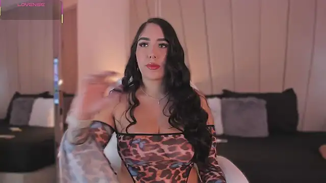 Nikki vega online show from 03-06-25, 03:57