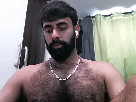 Snapshot of indianhairybull chatting on 09-10-25, 04:55 indianhairybull online show from 09-10-25, 04:55