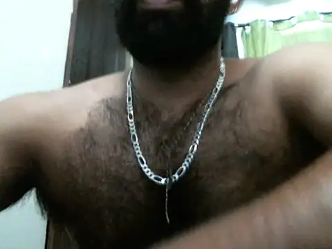 Snapshot of indianhairybull chatting on 09-20-25, 04:50 indianhairybull online show from 09-20-25, 04:50