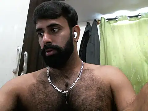 Snapshot of indianhairybull chatting on 10-02-25, 04:38 indianhairybull online show from 10-02-25, 04:38