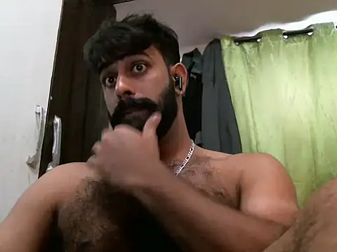 Snapshot of indianhairybull chatting on 02-27-25, 05:18 indianhairybull online show from 02-27-25, 05:18