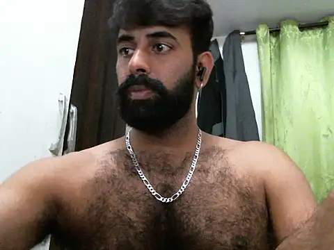Snapshot of indianhairybull chatting on 02-19-25, 01:17 indianhairybull online show from 02-19-25, 01:17
