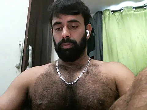Snapshot of indianhairybull chatting on 09-11-25, 05:07 indianhairybull online show from 09-11-25, 05:07