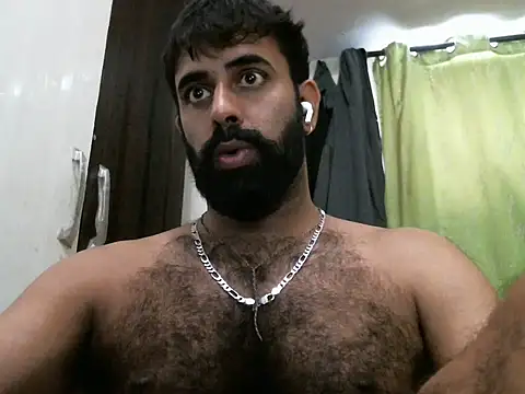 Snapshot of indianhairybull chatting on 10-10-25, 04:35 indianhairybull online show from 10-10-25, 04:35