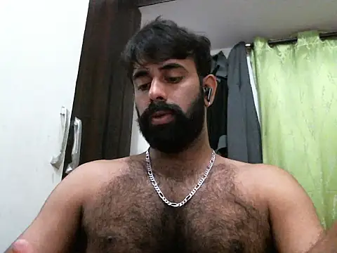 Snapshot of indianhairybull chatting on 02-26-25, 12:41 indianhairybull online show from 02-26-25, 12:41