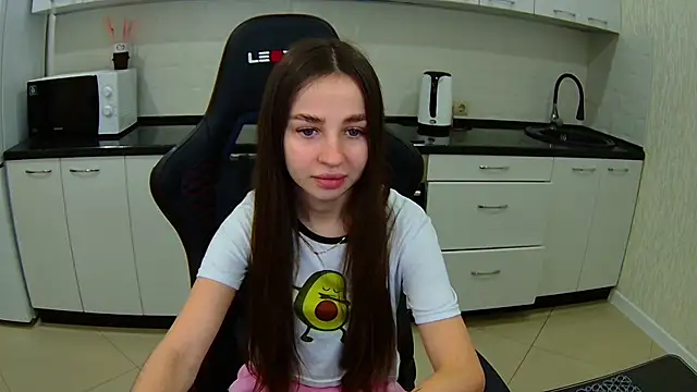 Kami lovely online show from 02-16-25, 07:16