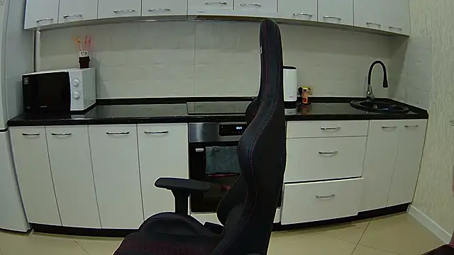 Kami lovely online show from 02-05-25, 01:58