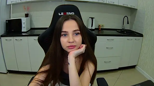 Kami lovely online show from 02-14-25, 08:26