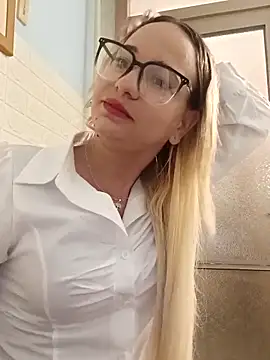Mia RainX online show from 04-19-26, 02:12