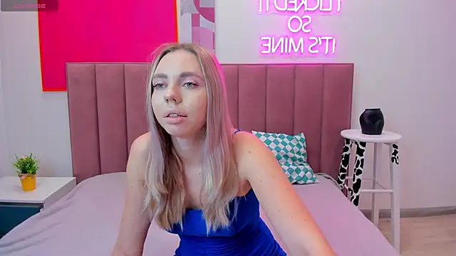 Snapshot of TessaAdorable chatting on 10-20-25, 01:40 TessaAdorable online show from 10-20-25, 01:40