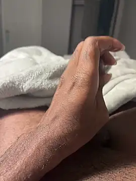 Snapshot of bigbola304 chatting on 11-02-25, 04:50 bigbola304 online show from 11-02-25, 04:50