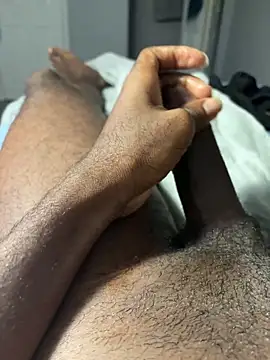 Snapshot of bigbola304 chatting on 11-03-25, 02:53 bigbola304 online show from 11-03-25, 02:53