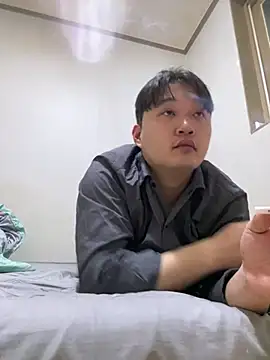 offwhite777 online show from 02-20-25, 09:33