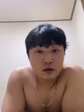 offwhite777 online show from 02-17-25, 04:06